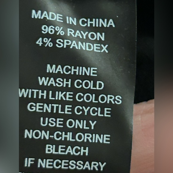 Vince Camuto Plus Size Sleeveless Keyhole Maxi Dress In Black | Lyst 2X - Picture 8 of 8